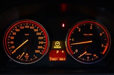 BMW 335 A E90 Sedan M-Sport, vm. 2008, 278 tkm (14 / 19)