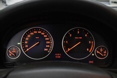 BMW 520 TwinPower Turbo A F11 Touring Business, vm. 2012, 335 tkm (10 / 18)