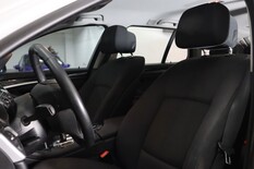 BMW 520 TwinPower Turbo A F11 Touring Business, vm. 2012, 335 tkm (16 / 18)