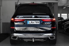 BMW X7 G07 xDrive40d A MHEV, vm. 2021, 26 tkm (3 / 15)