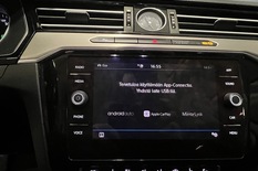 Volkswagen Passat Variant GTE Plug-In Hybrid 160 kW (218 hv) DSG-automaatti, vm. 2018, 125 tkm (10 / 13)