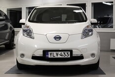 Nissan Leaf sähköauto + spoileri aurinkopaneelilla, vm. 2013, 117 tkm (2 / 7)