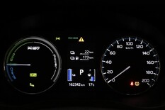 Mitsubishi Outlander PHEV Instyle Navi Business 4WD 5P, vm. 2017, 162 tkm (14 / 23)
