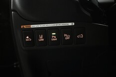 Mitsubishi Outlander PHEV Instyle Navi Business 4WD 5P, vm. 2017, 162 tkm (19 / 23)