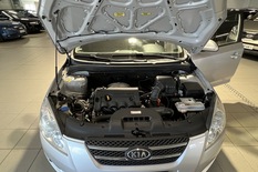 Kia cee'd 1,6 EX HB 5D A/T, vm. 2009, 133 tkm (10 / 12)