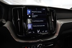 Volvo XC60 B4 AWD D-MHEV Business Inscription aut, vm. 2021, 139 tkm (14 / 25)
