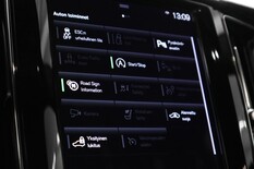 Volvo XC60 B4 AWD D-MHEV Business Inscription aut, vm. 2021, 139 tkm (17 / 25)