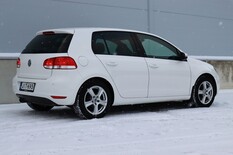Volkswagen Golf Comfort Plus 1,4 TSI 90 kW (122 hv) DSG-automaatti 4-ovinen, vm. 2013, 119 tkm (5 / 15)