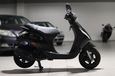 Piaggio ZIP , vm. 2022, 3 tkm (3 / 12)