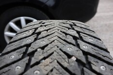 Volkswagen Jetta Comfortline JUBILEUM 1,6 TDI 77 kW (105 hv), vm. 2010, 302 tkm (16 / 16)