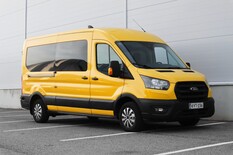 Ford Transit 2,0 TDCi  M6 Etuveto  L2H2 Retkeilyauto 3+3, vm. 2023, 83 tkm (3 / 22)