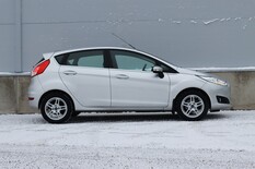 Ford Fiesta 1,0 EcoBoost 100hv PowerShift Titanium A6 5-ovinen, vm. 2014, 31 tkm (3 / 20)