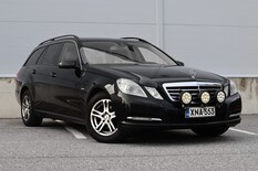 Mercedes-Benz E 220 CDI BE T A Premium Business, vm. 2011, 441 tkm (1 / 24)