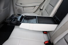 Mercedes-Benz E 220 CDI BE T A Premium Business, vm. 2011, 441 tkm (19 / 24)