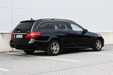 Mercedes-Benz E 220 CDI BE T A Premium Business, vm. 2011, 441 tkm (4 / 24)