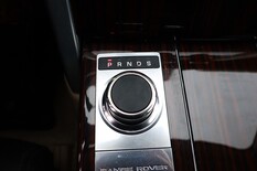 Land Rover Range Rover TDV6 Vogue, vm. 2013, 202 tkm (24 / 29)