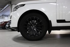 Land Rover Range Rover TDV6 Vogue, vm. 2013, 202 tkm (9 / 29)