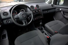 Volkswagen Caddy Maxi Trendline Family 1,6 TDI 75 kW BlueMotion Technology, vm. 2015, 331 tkm (9 / 14)