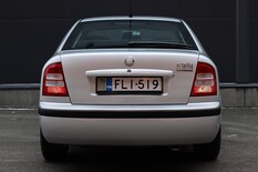 Skoda Octavia OCTAVIA Sedan (AA) 4ov 1390cm3, vm. 2007, 163 tkm (8 / 24)