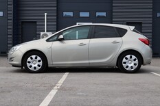 Opel Astra 5-ov Enjoy 1,4 Turbo Ecotec 103kW MT6, vm. 2010, 170 tkm (4 / 24)