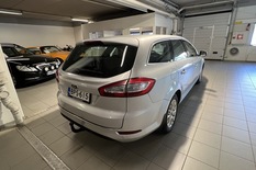 Ford Mondeo 2,0 TDCi 140hv PowerShift Titanium Business A6 Wagon, vm. 2012, 370 tkm (4 / 14)