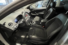 Ford Mondeo 2,0 TDCi 140hv PowerShift Titanium Business A6 Wagon, vm. 2012, 370 tkm (7 / 14)