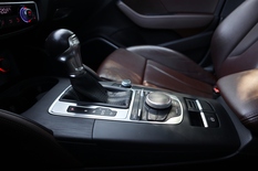 Audi A3 Sportback g-tron Business 1,4 TFSI CNG 81 kW S tronic, vm. 2015, 189 tkm (19 / 25)