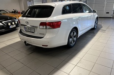 Toyota Avensis 2,0 D-4D DPF Active Wagon, vm. 2014, 262 tkm (4 / 10)