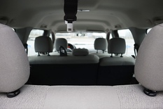 Dacia Logan MCV e4 1,6 16V Hi-Flex 105hv 5MT 7p Ambiance, vm. 2010, 230 tkm (15 / 27)