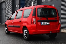 Dacia Logan MCV e4 1,6 16V Hi-Flex 105hv 5MT 7p Ambiance, vm. 2010, 230 tkm (4 / 27)