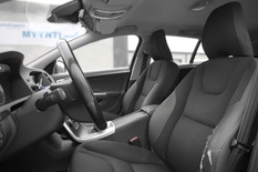 Volvo V60 1,6D DRIVe Momentum, vm. 2011, 299 tkm (16 / 22)