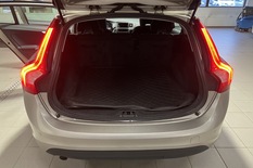 Volvo V60 1,6D DRIVe Momentum, vm. 2011, 299 tkm (9 / 12)