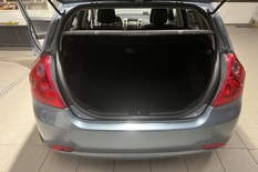 Kia cee'd 1,6 CRDi 84 kW EX HB 5D, vm. 2009, 282 tkm (8 / 8)