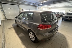 Volkswagen Golf Comfortline 1,4 TSI 90 kW 4-ovinen, vm. 2011, 101 tkm (5 / 14)