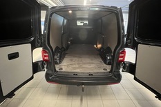 Volkswagen Transporter umpipakettiauto 2,0 TDI 103 kW EU5, vm. 2016, 270 tkm (10 / 22)