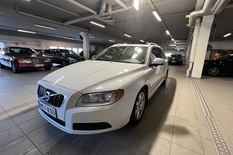 Volvo V70 D5 AWD Summum aut, vm. 2011, 432 tkm (1 / 23)
