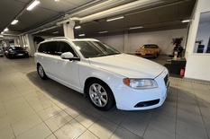 Volvo V70 D5 AWD Summum aut, vm. 2011, 432 tkm (2 / 23)