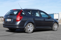Kia cee'd 1,6 EX SW, vm. 2009, 251 tkm (4 / 14)