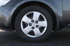 Kia cee'd 1,6 EX SW, vm. 2009, 251 tkm (6 / 14)