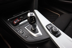 BMW 320 TwinPower Turbo A xDrive F31 Touring Sport Line Automatic, vm. 2013, 285 tkm (16 / 21)