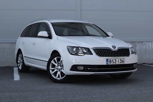 Skoda Superb Combi 2,0 TDI 140 Ambition Edition DSG Autom., vm. 2015, 187 tkm