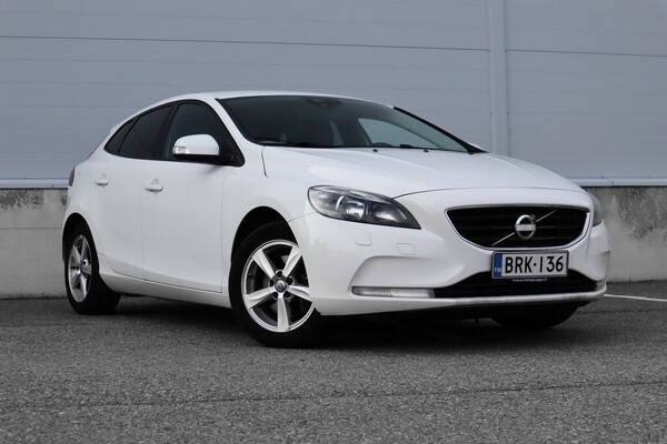 Volvo V40 D2 Kinetic aut, vm. 2014, 341 tkm