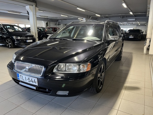Volvo V70 2,5T Momentum Geartronic BUSINESS, vm. 2006, 336 tkm