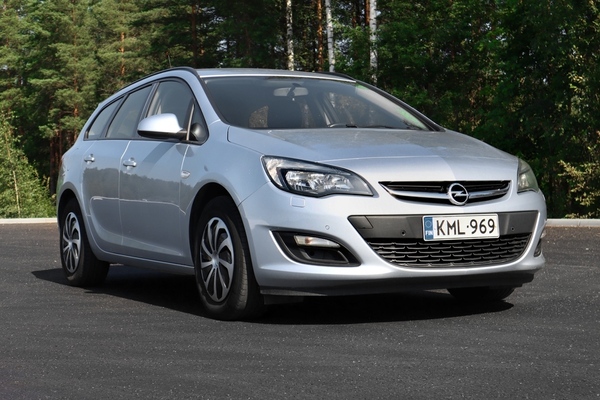 Opel Astra Sports Tourer Enjoy 1,4 Turbo ecoFLEX Start/Stop 88kW MT6, vm. 2014, 175 tkm