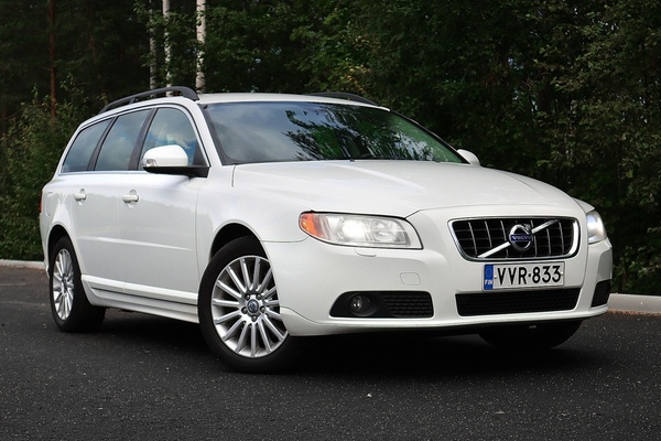 Volvo V70 D5 AWD Momentum Business aut, vm. 2011, 371 tkm