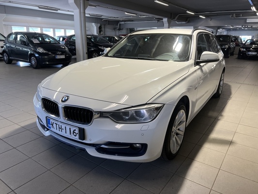 BMW 320 TwinPower Turbo A xDrive F31 Touring Sport Line Automatic, vm. 2013, 285 tkm