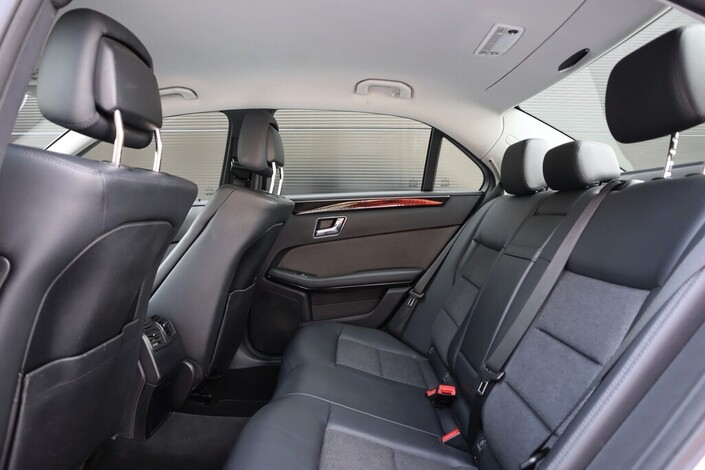 Mercedes-Benz E 350 CDI BE A, vm. 2010, 365 tkm (12 / 21)