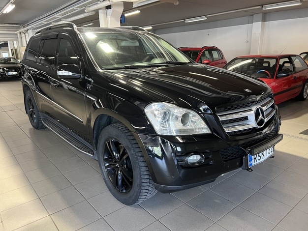 Mercedes-Benz GL 320 CDI 4MATIC, vm. 2006, 375 tkm (2 / 12)