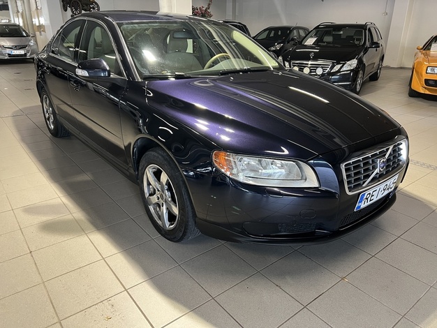 Volvo S80 2,0D, vm. 2009, 372 tkm (2 / 17)