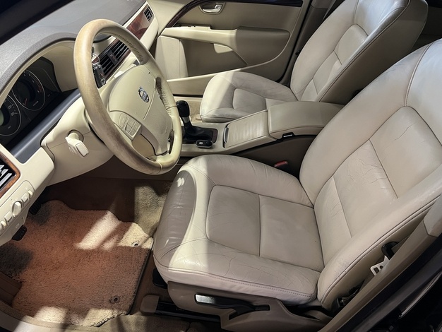 Volvo S80 2,0D, vm. 2009, 372 tkm (6 / 17)